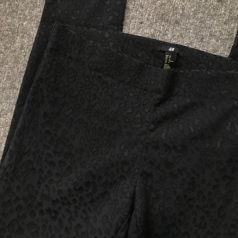 H&M Textured Leopard Print Pull-On Pants 10 - image 5